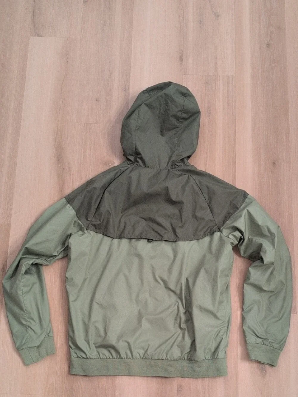Nike Sportswear Mens Two-Tone Olive Green Windbreaker Windrunner Hooded Jacket M